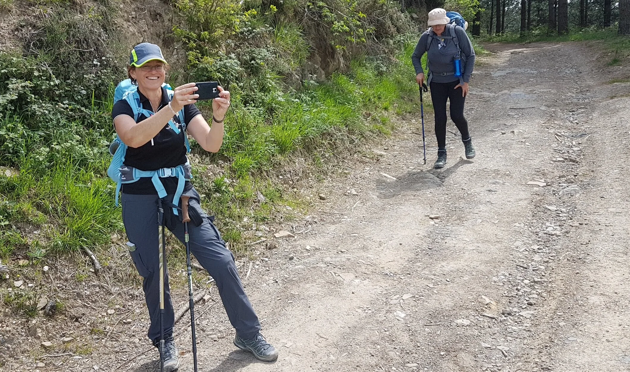 Luela et Doreen lors d'une pause photo sur le Camino del Norte