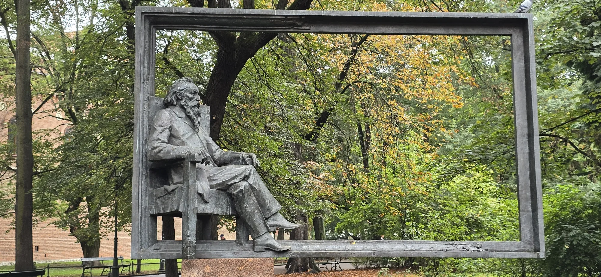 Monument de Jan Matejko dans le parc Planty à Cracovie, en Pologne.
