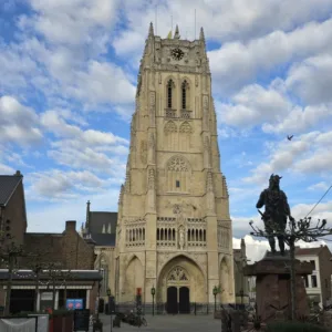 Le beffroi de Tongres, la plus vieille ville de Belgique, est inscrit au patrimoine mondial de l'UNESCO (c) Alain Demaret