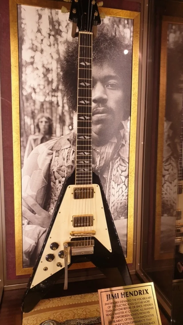 Une des guitares de Jimi Hendrix