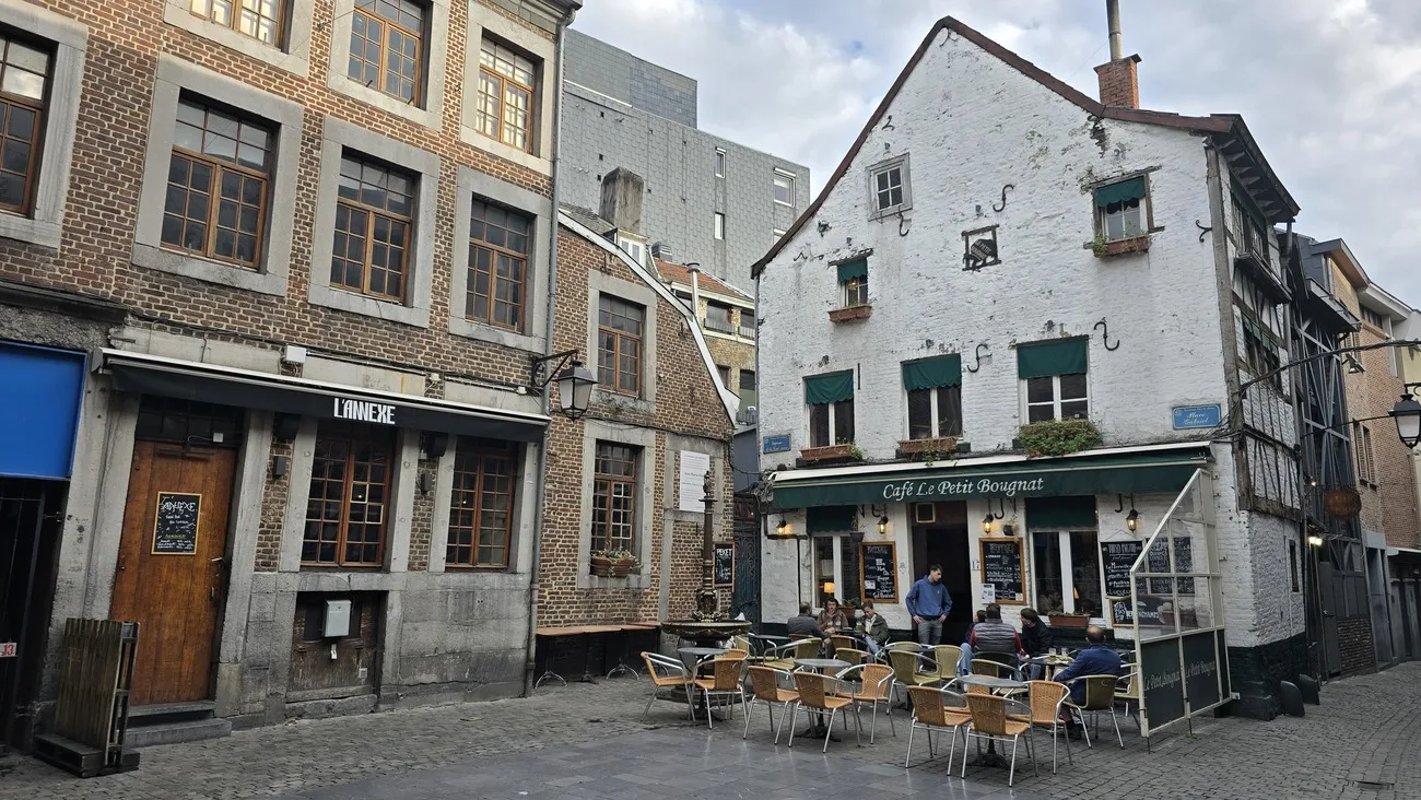 Façades anciennes de la rue Roture à Liège