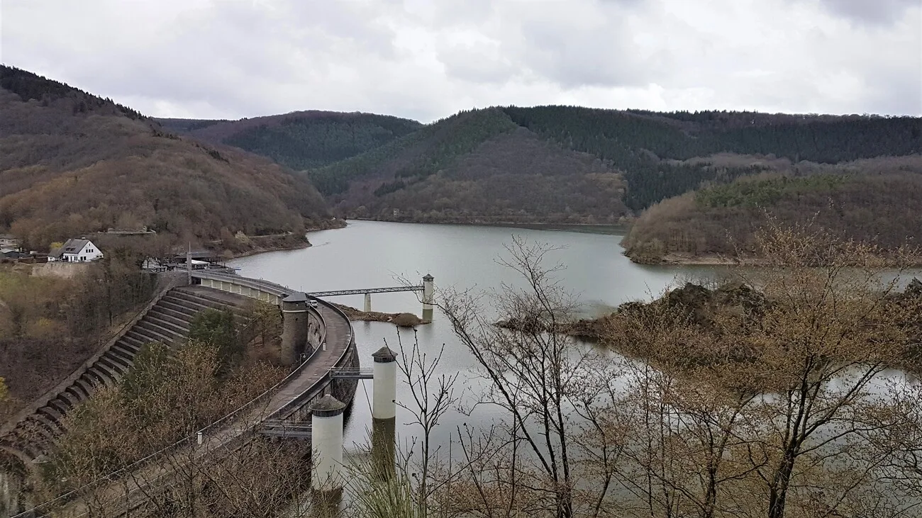 L’Urftstaumauer, le barrage sur l’Urft