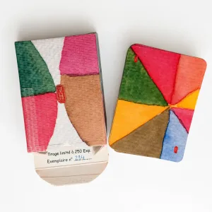 Le jeu de cartes créé par la plasticienne Virginie Houdet. Mon exemplaire porte le numéro 234.