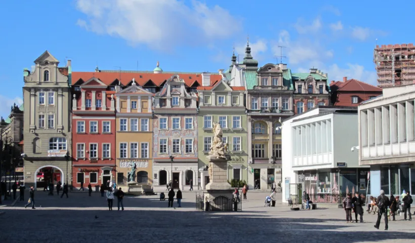 Stary Rynek, la vieille place du marché de Poznań, en Pologne