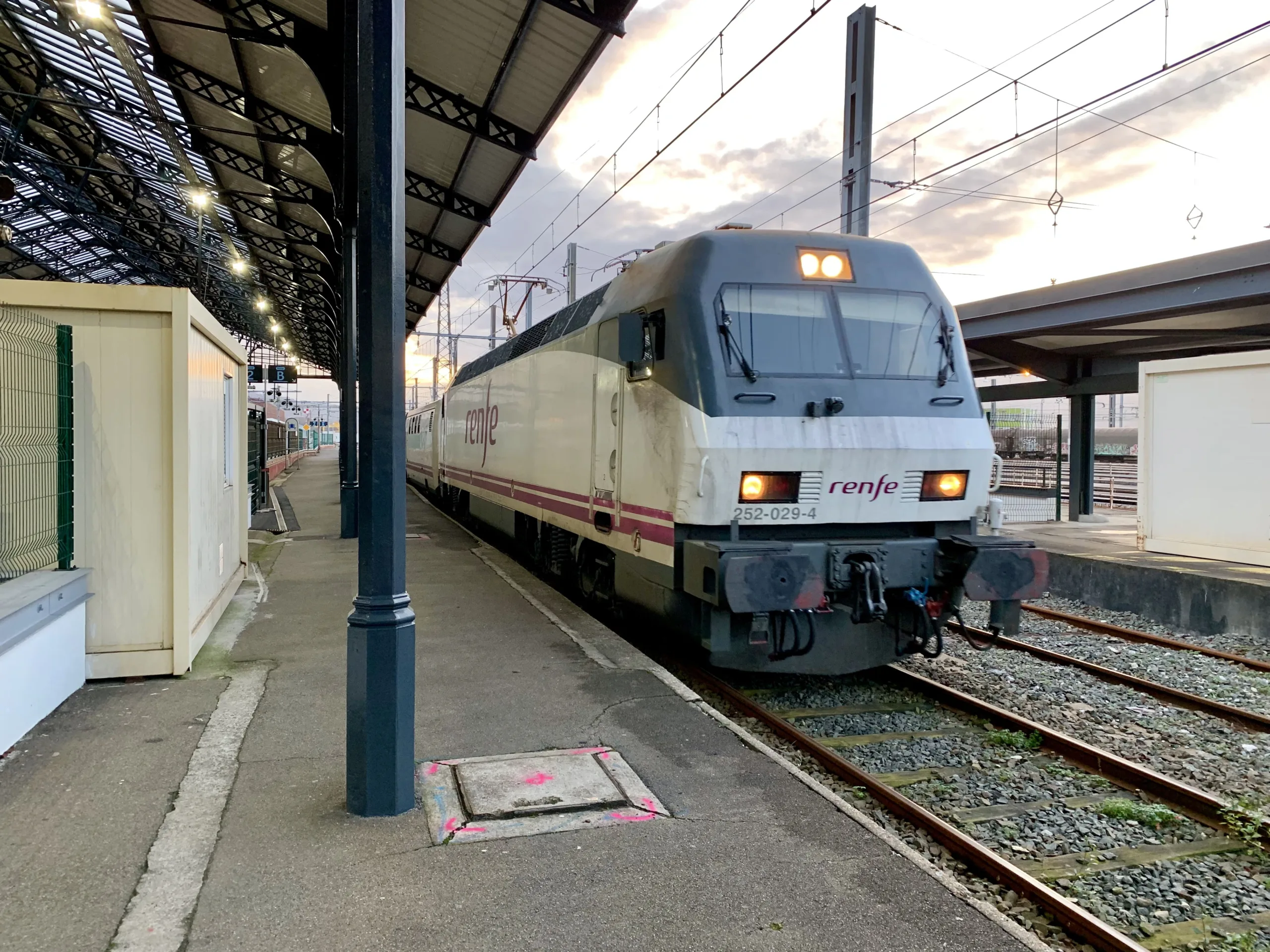 Trenhotel Sud-Express reliant Lisbonne à Hendaye en 2019